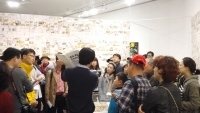 전시관람 모습 관련사진